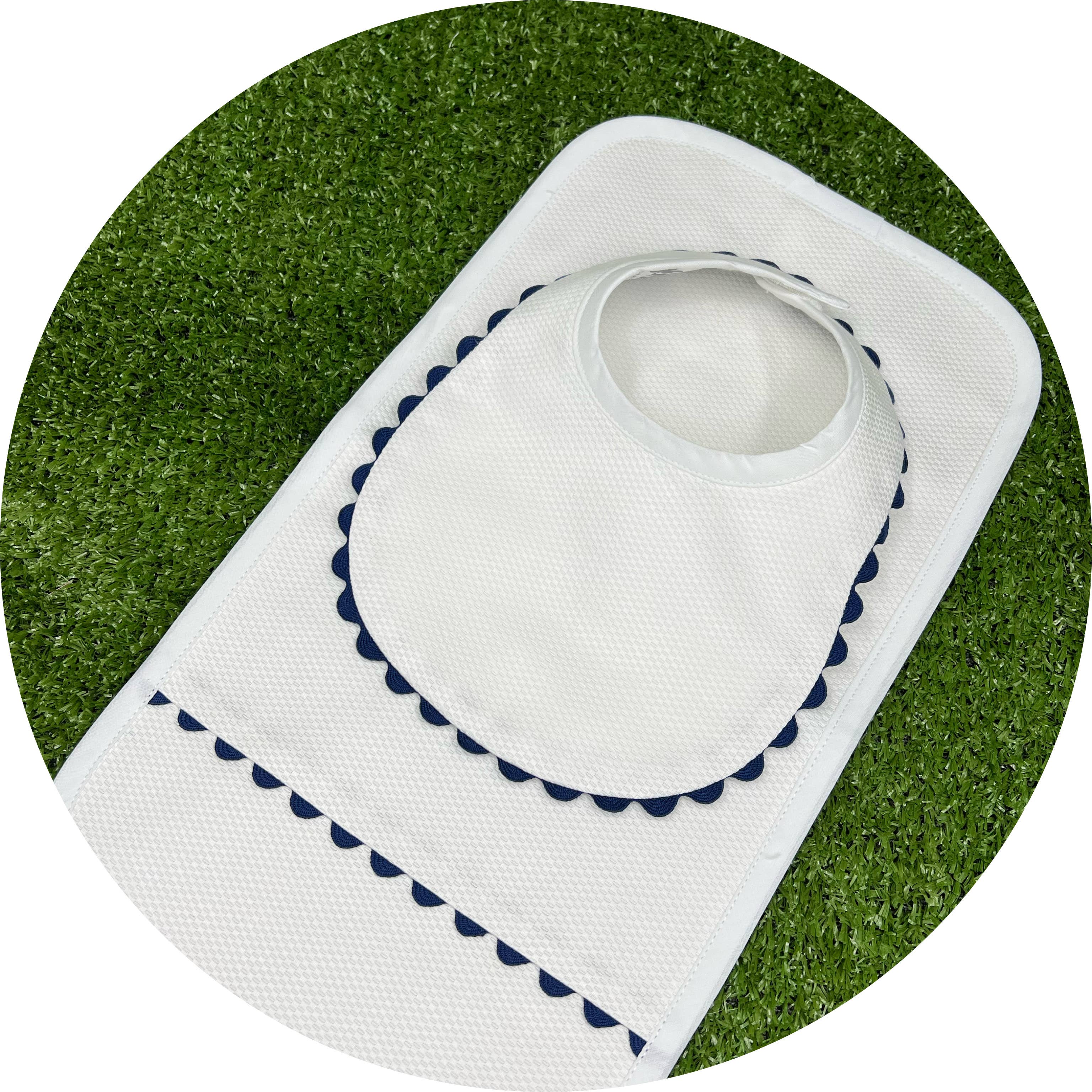 THE ROYALTY COLLECTION – Engroshandel Hagesmæk - Baby – Hvid bomuld Pique spædbarn hagesmæk7