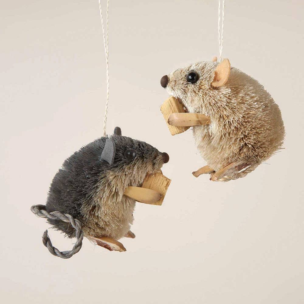 Kurt S. Adler, Inc. - Wholesale Ornament - 2.5"BURI SITTING MOUSE W/CHEESE 2/A1