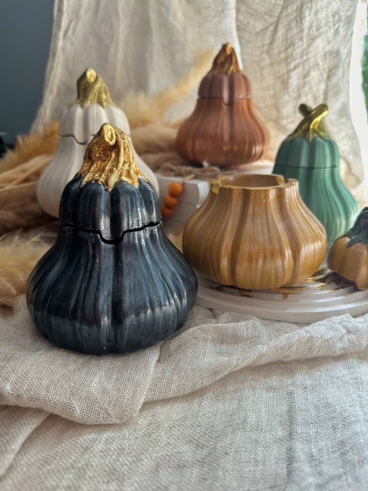 Butternut squash candle, pumpkin candle for wholesale by Palette Candles