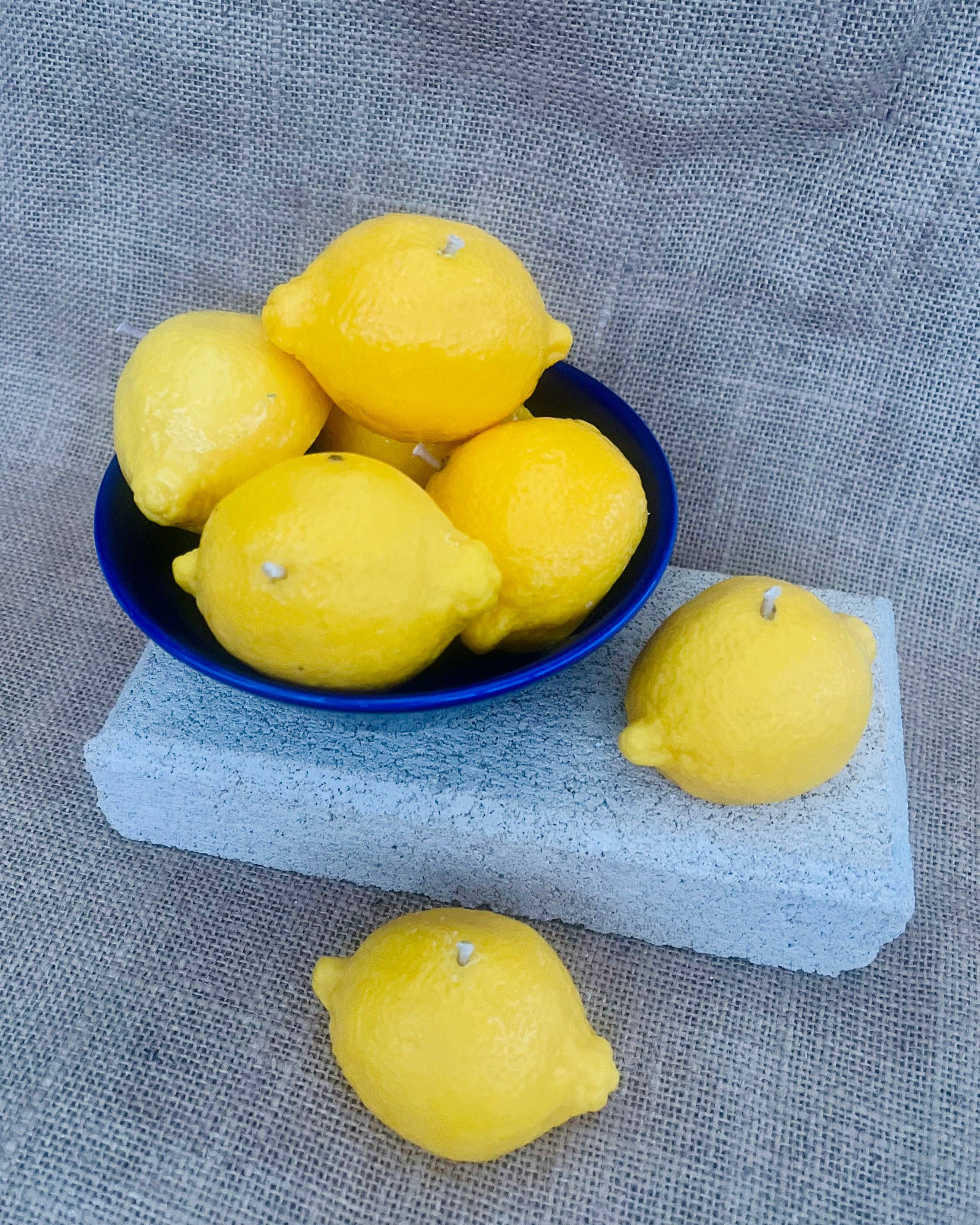 Kourage & co – Engroshandel Gavelys – Citronformet duftlys4