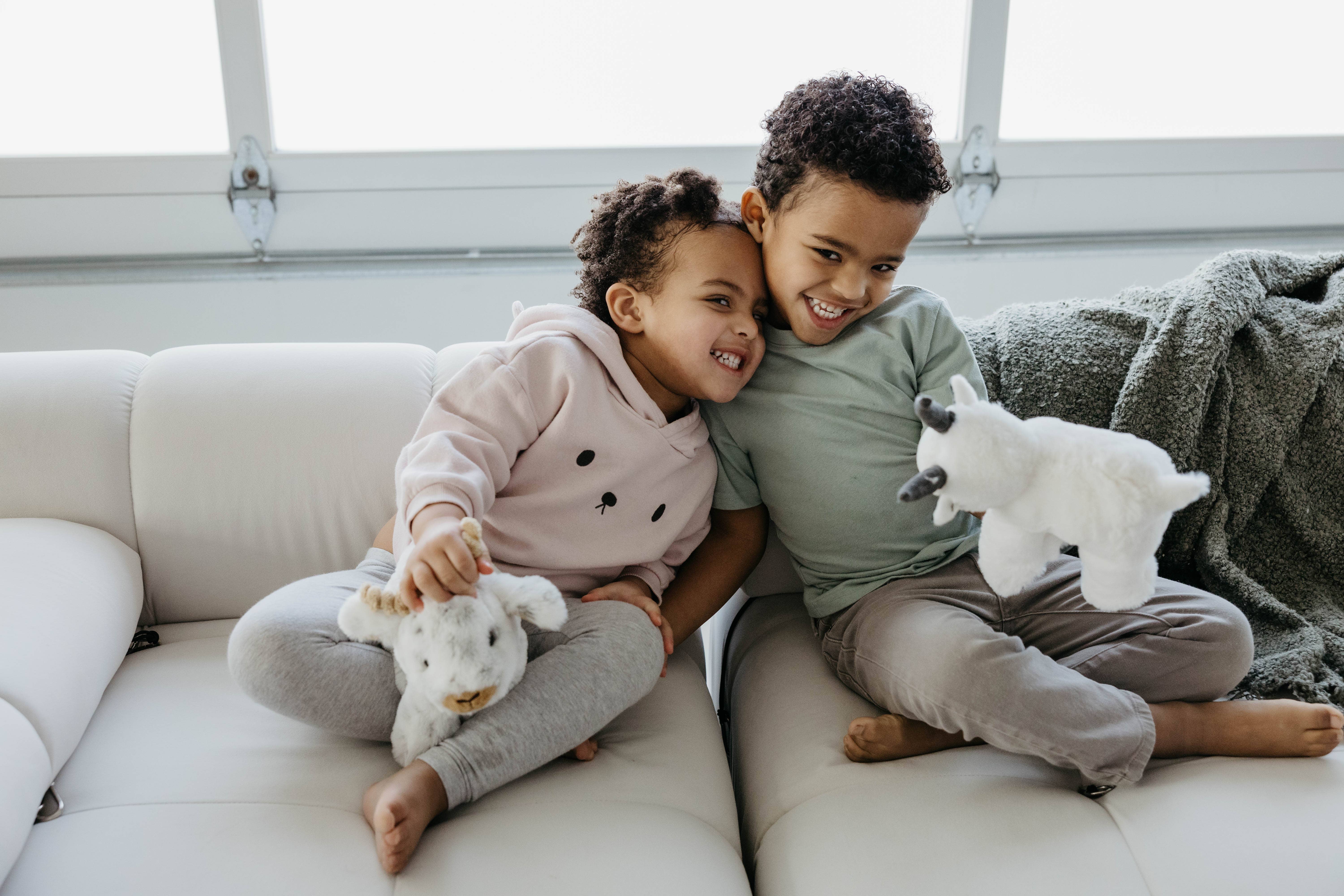 The Petting Zoo - Wholesale Stuffed/Plush Toy - Kids & Baby - 9" (20cm) Wild Onez Goat Farm Plush1