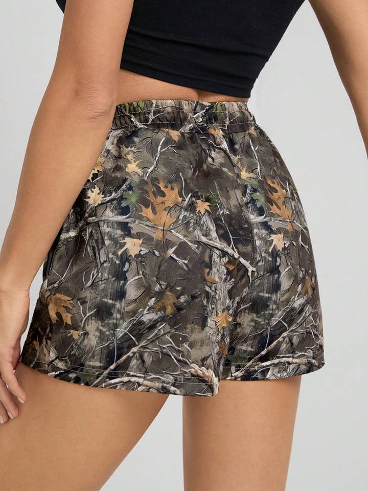 NINEXIS - Wholesale Shorts - Women's - CWBSP0569_LOOSE DRAWSTRING CAMO SHORTS WITH BRANCH PRINT4