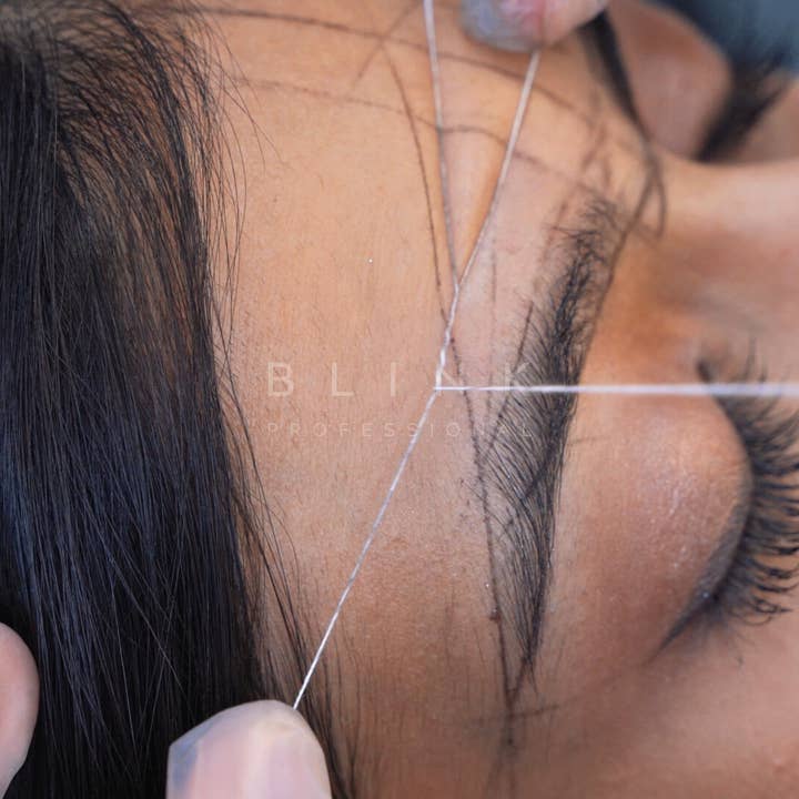 Blink Professional - Wholesale Eyebrow razor/shaper - Organic Blink Yarn5