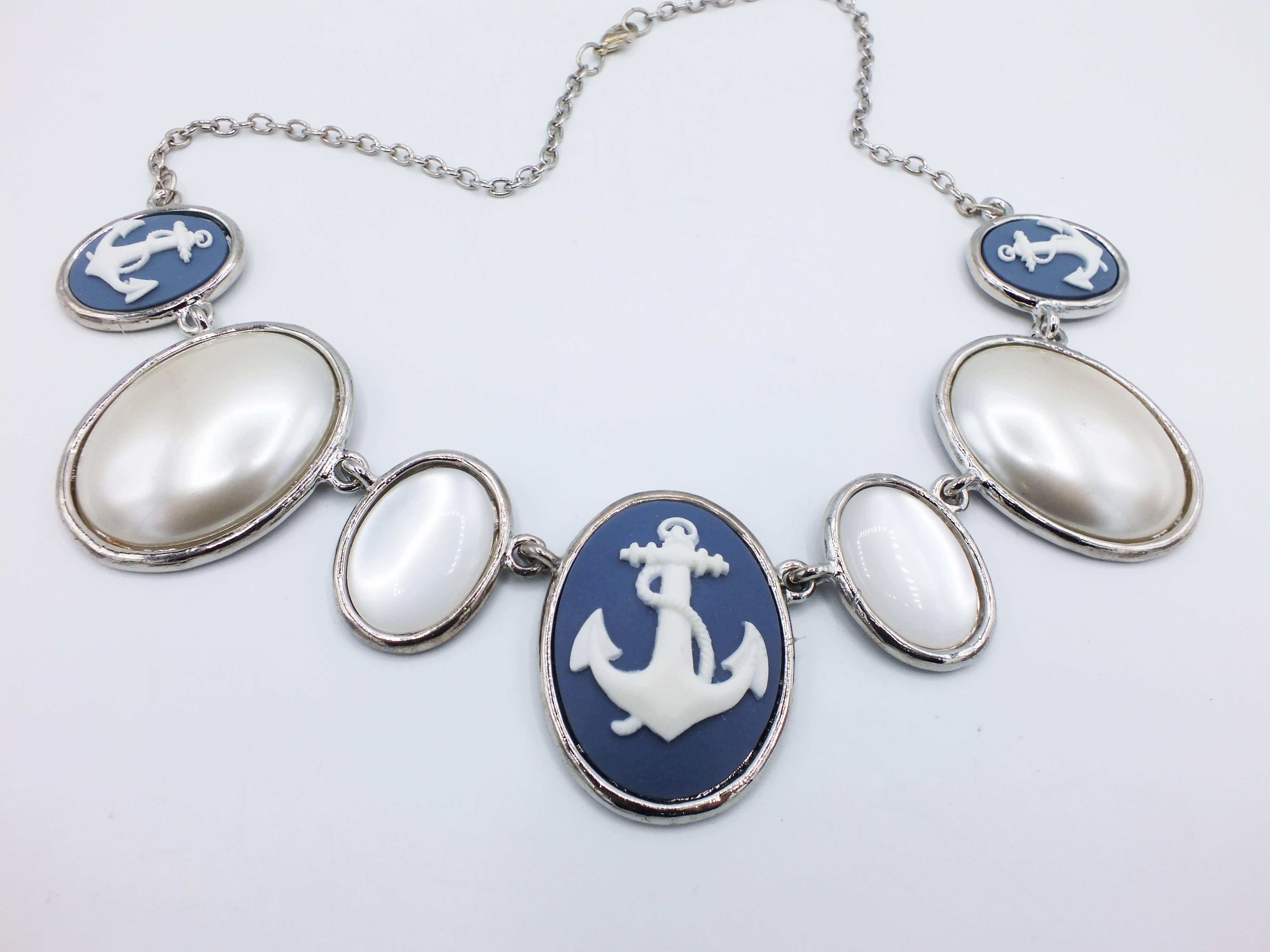 Fizz - Wholesale Pendant/Charm Necklace - Seven Cabochon "Grand" Necklace15