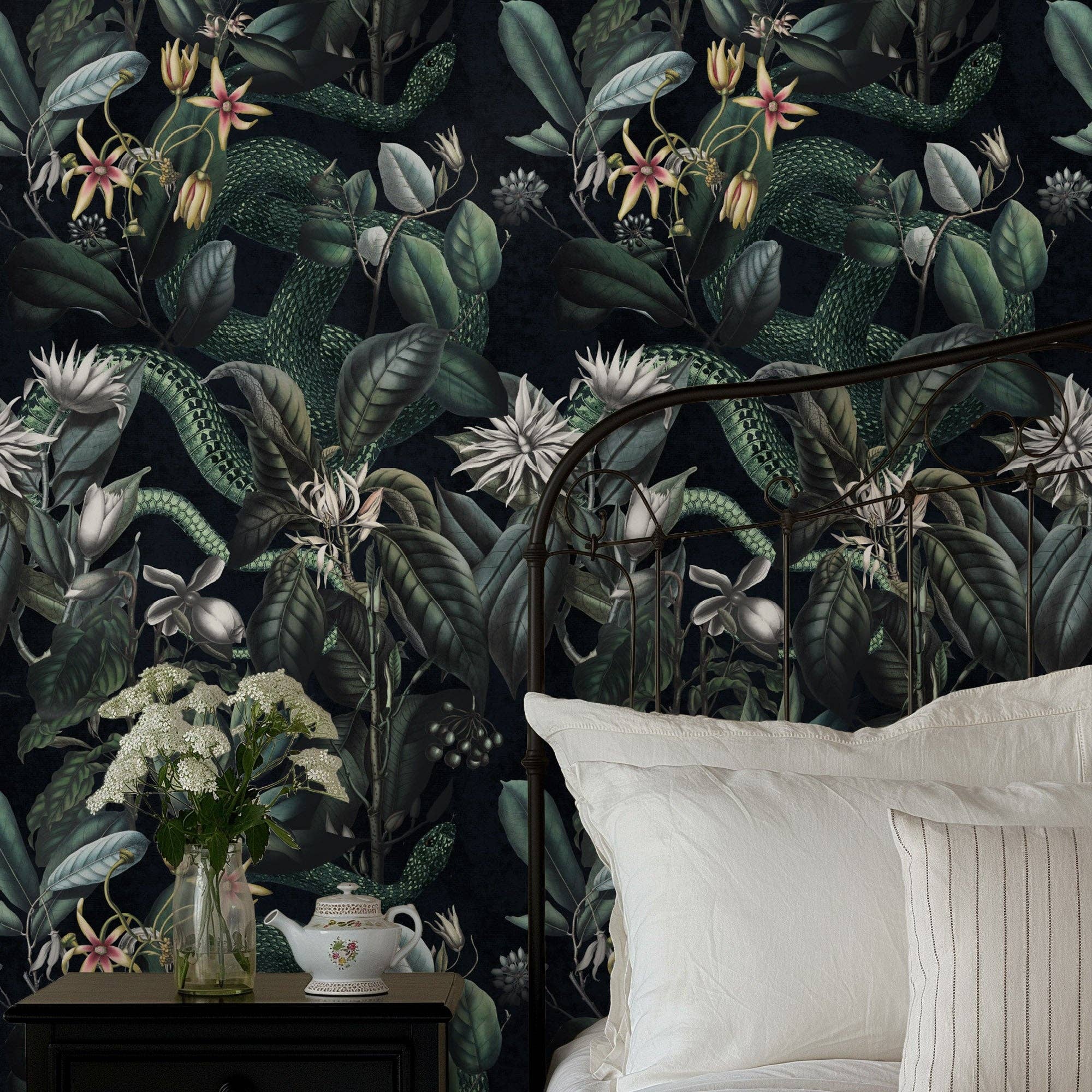 Wallpapers4Beginners - Wholesale Wallpaper - Carta da parati botanica scura1