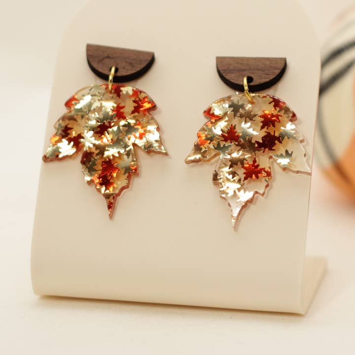 Efterår blad valnød og Glitter akryl dingle øreringe for engroshandel hos Little Blue Jewelry + Displays by M3 Custom Designs