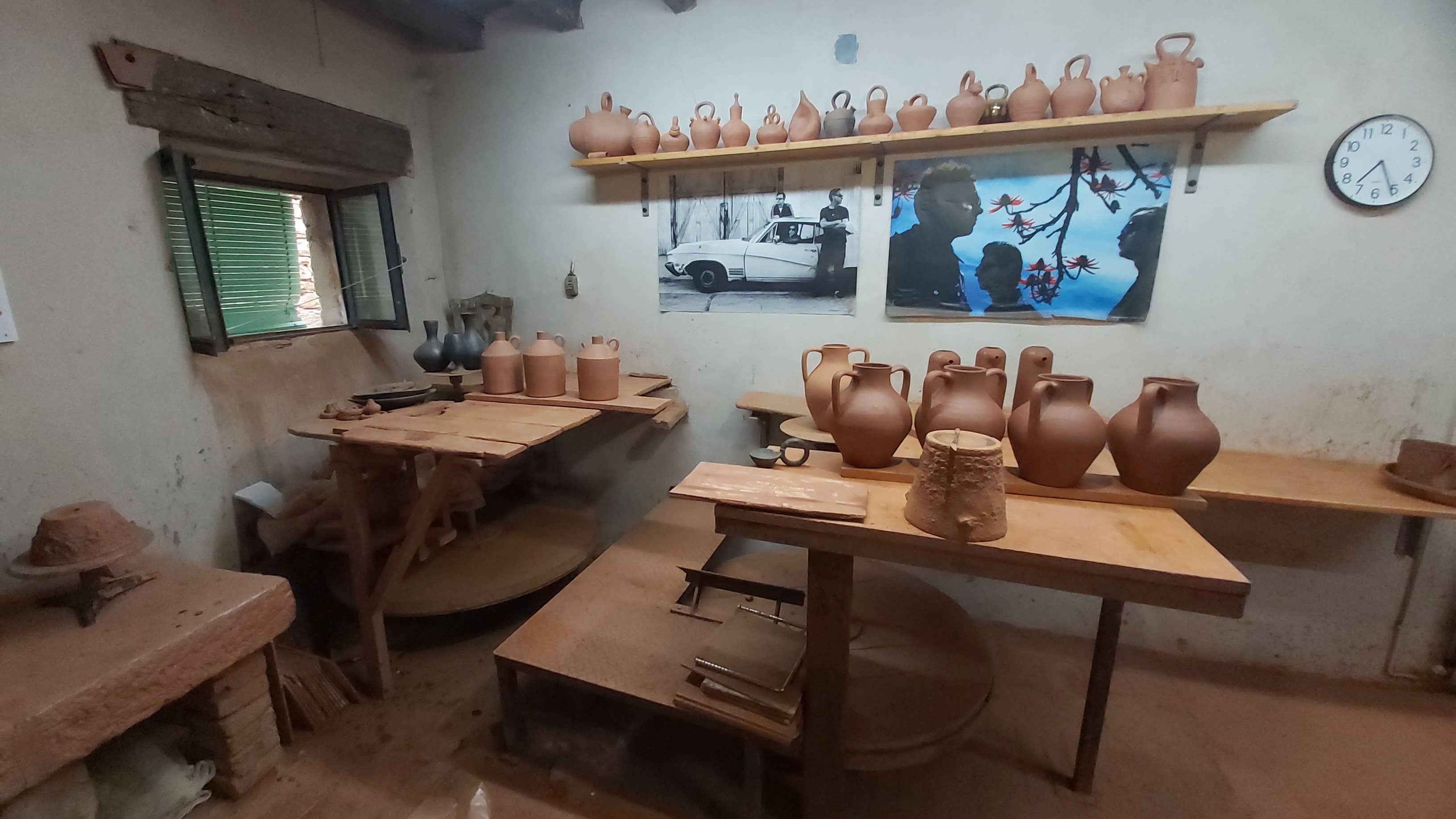 Cerámica Roca Caus - Vendita all'ingrosso Vasi - Vaso tradizionale in smalto ceramico con due manici13