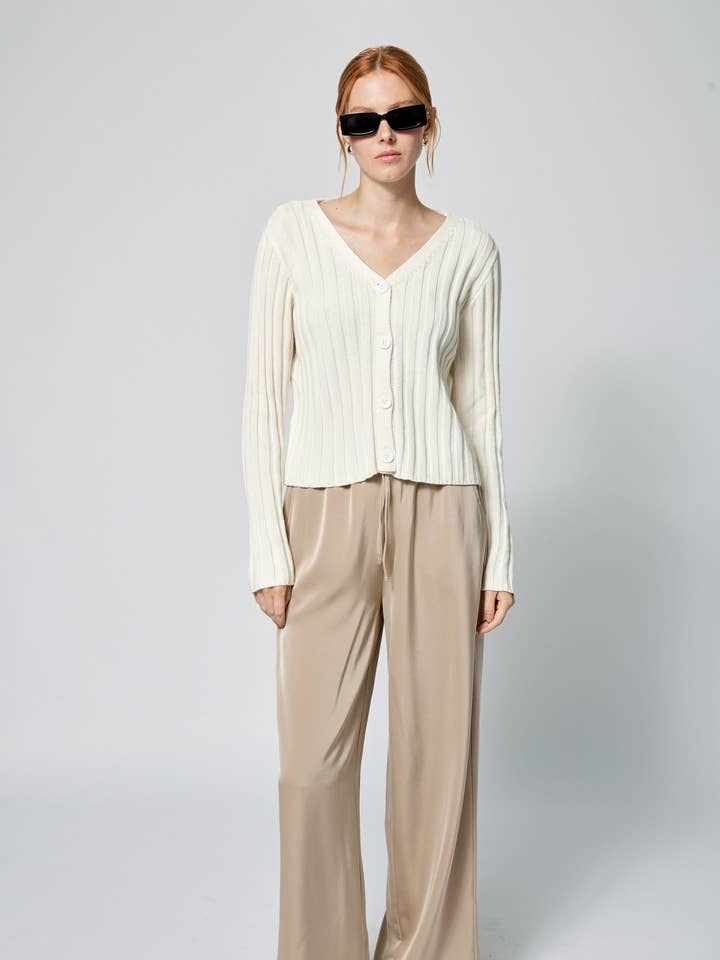 Pantalón Ultimate en visón para venta al por mayor de Amanda Maria