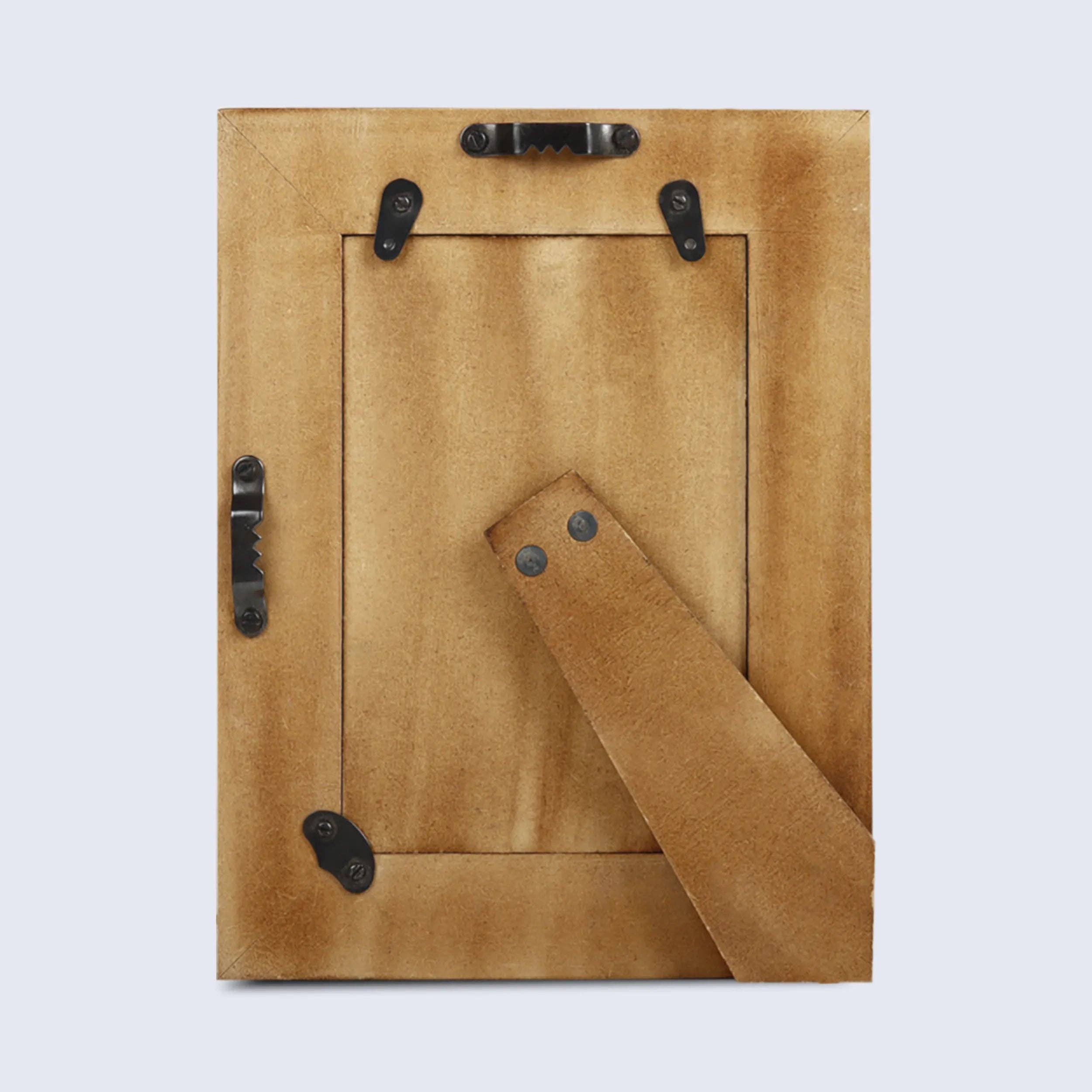 Handicrafts Home - Wholesale Picture Frame - West Coast Barbara Photo Picture Frame - 4x6, 5x72