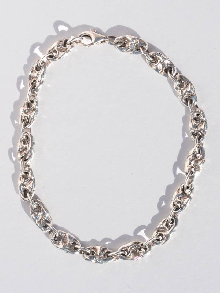 Ostra-Armband aus recyceltem Sterlingsilber für den Großhandel von Swim to the Moon