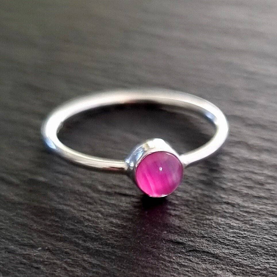 Mistry Gems - Wholesale Single Stone/Solitaire Ring - 5mm Round HOT Pink Agate Stacking Ring | 925 Sterling Silver5