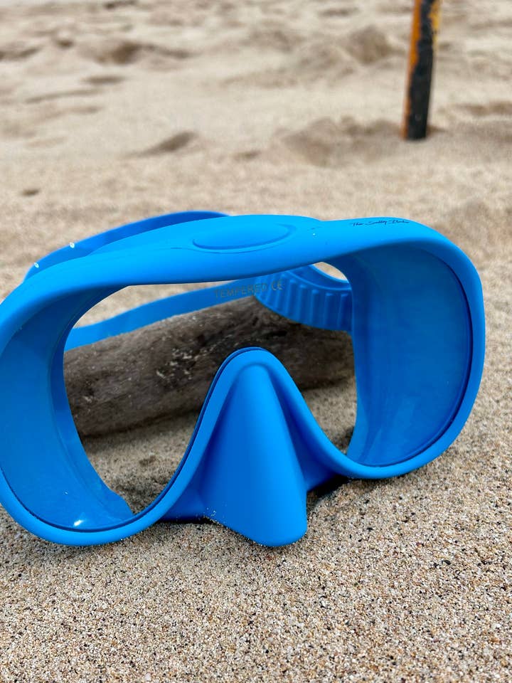 The Salty Babe - Wholesale Swim Goggles - Unisex - Looking Glass Dive Mask16