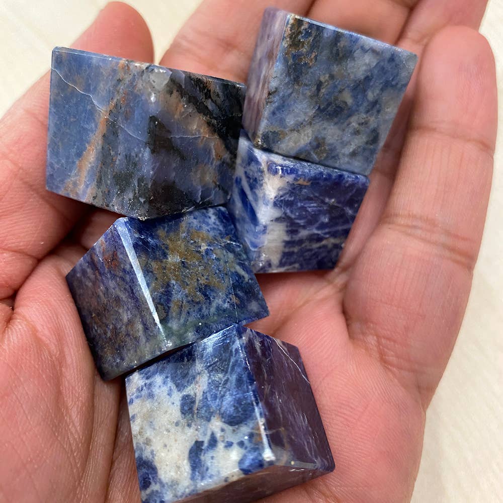 VIE – wholesale Spiritual stone/crystal – Crystal Cube, 2-2.5cm17