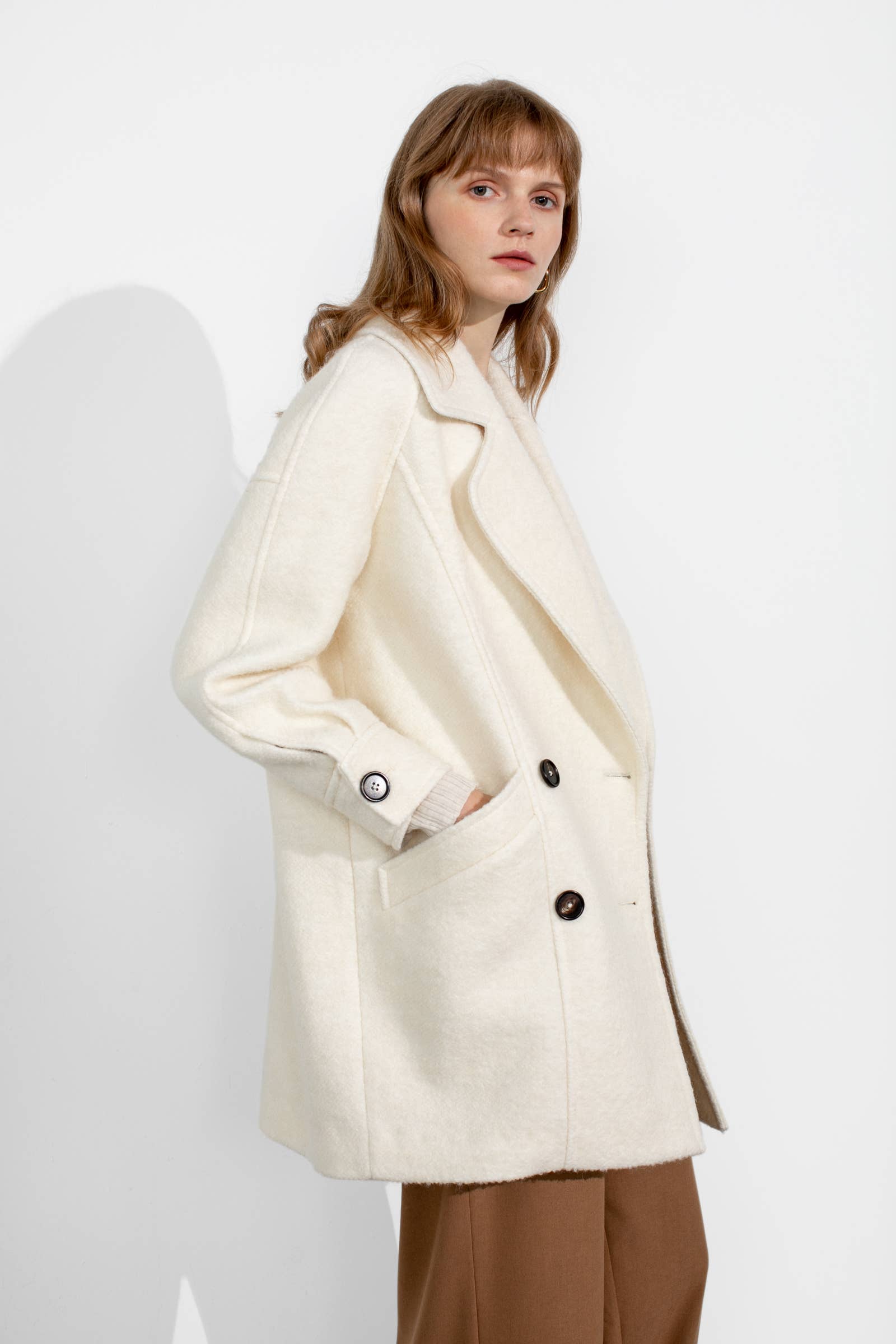 J.ING - Wholesale Coat - Women's - Teddy Coat (Ivory/SandyBrown)7