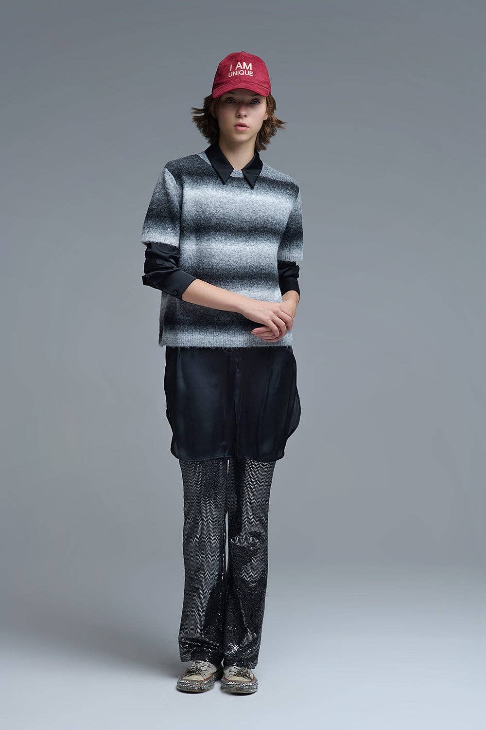 GRAU Kurzarm-Ombré-Gestreifter Pullover in Grau für den Großhandel auf Faire2