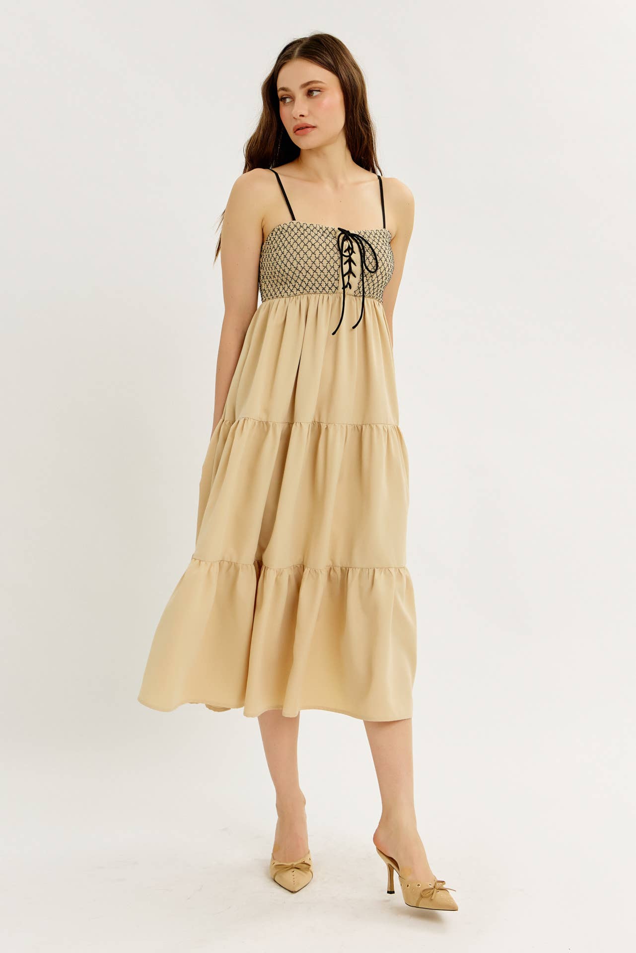 idem ditto - Wholesale Jurk - Dames - OPVALLENDE MIDI JURK MET GESMOKTE CONTRAST EN VLOTTE TOUCH11