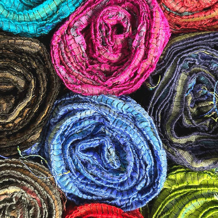 Sevya Handmade - Vente Écharpe – femme - Revati Écharpes en soie et laine9