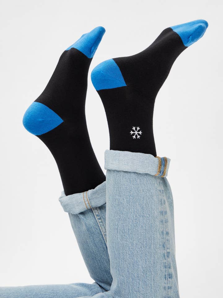 Snowflakes Socks - Organic Socks with Snowflake Embrodery for wholesale by Natural Vibes