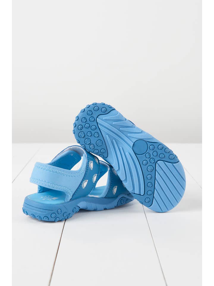 Blå Grass & Air Kids blåklintblå färgskiftande sandaler för wholesale på Faire4