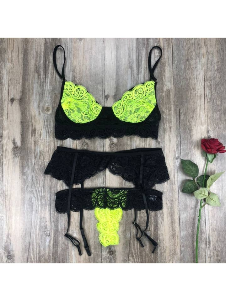 La Belle Fantastique – Engroshandel Lingeri - Dame – Becca 3 Piece Lace lingeri sæt, Neon Green, Sexet lingeri sæt, Bride gave, Lace lingeri sæt, Sort lingeri sæt, Ren lingeri sæt2