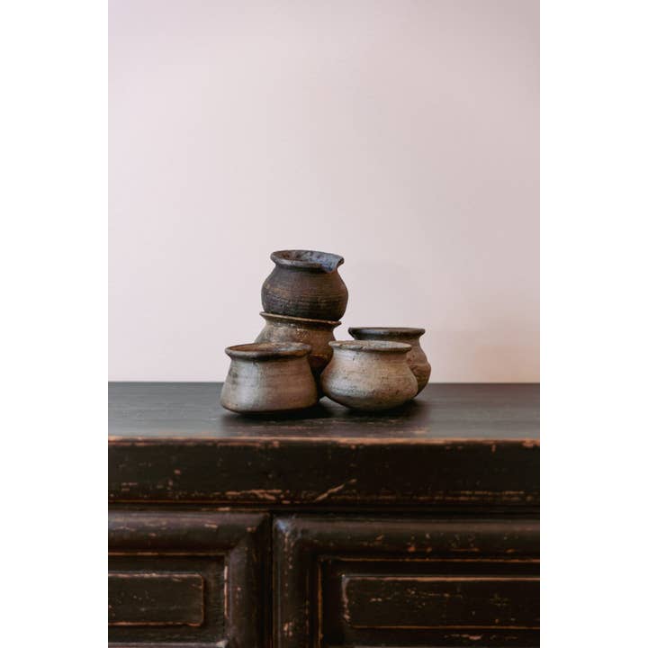 Curated Studio - Wholesale Plant Pot - Antique Clay Pot2