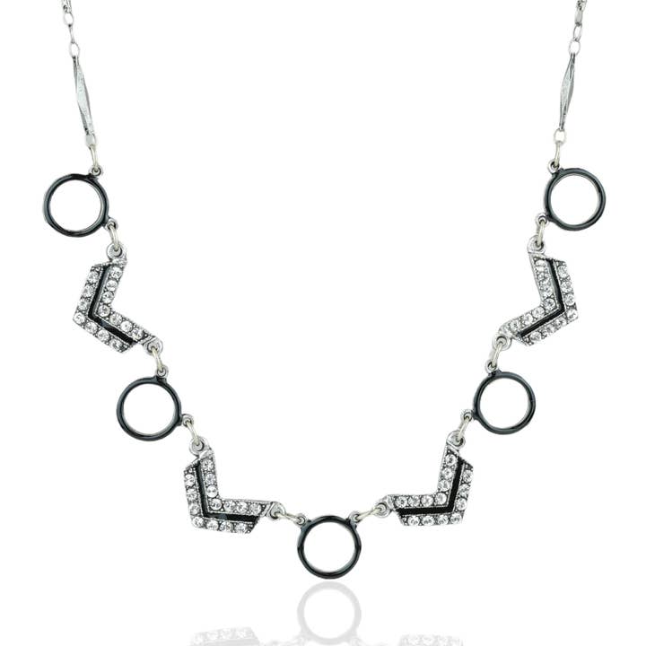 Collana con colletto Chevron a cerchio in stile Art Déco nero e cristallo per la vendita all'ingrosso da parte di Anne Koplik Designs, Inc.