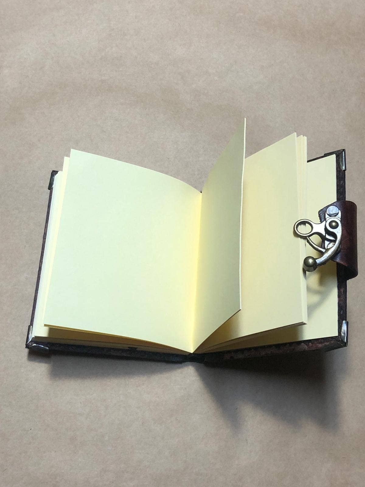 ML Marcaleather - Wholesale Journal/Diary - Mini Skull with Bone Leather Journal Notebook Sketchbook3
