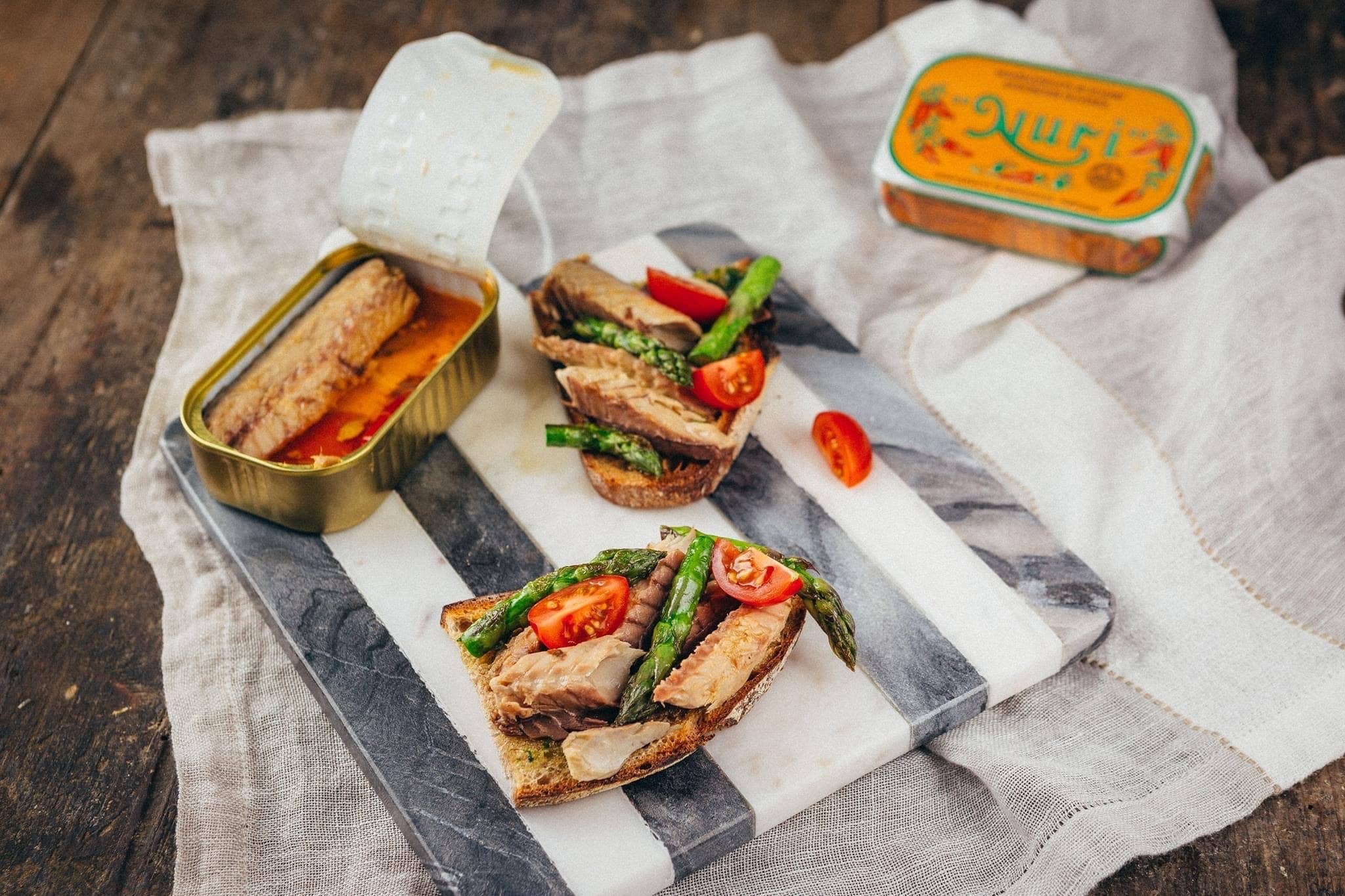 International Loft - Vente Poissons en conserve - Filets de maquereau Nuri à l'huile d'olive épicée3