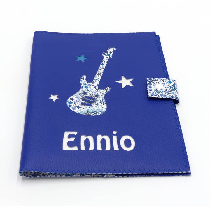 Funda para cartilla sanitaria guitarra en símil piel y liberty para venta al por mayor de Crapaud Chou