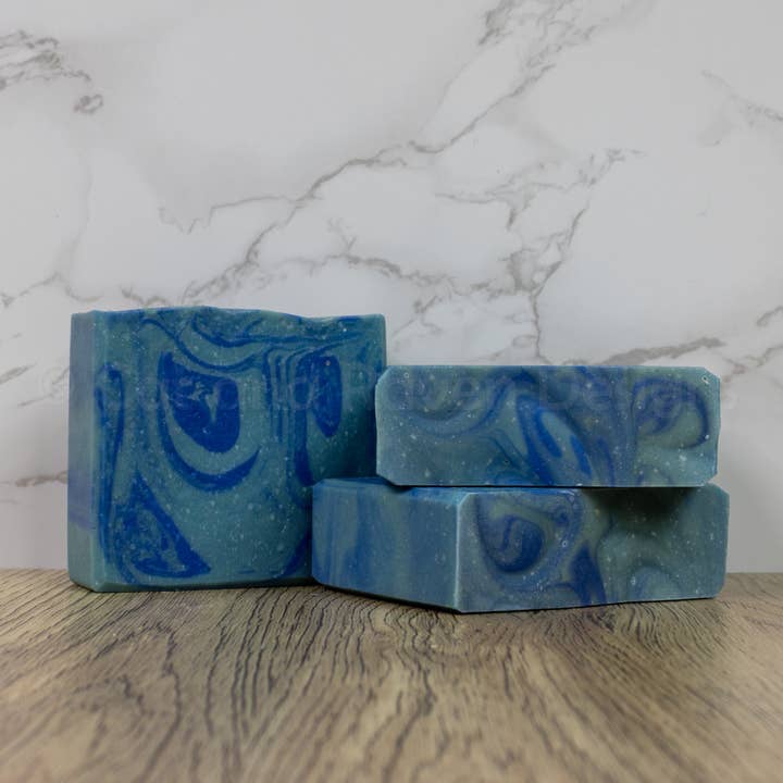 Savon à la pierre ponce Ruff Boi pour la vente par Cat and Raven Designs