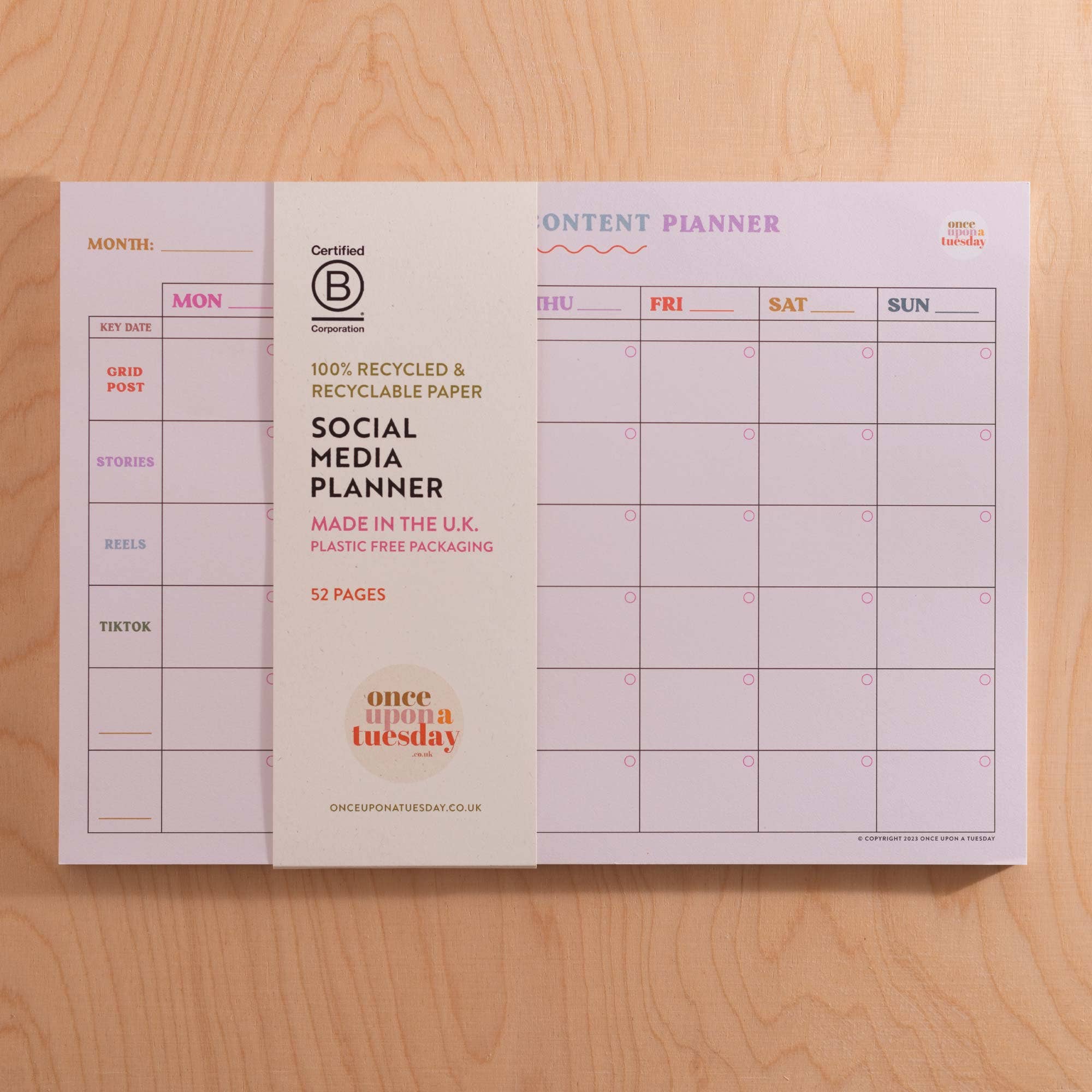 Good Tuesday (Once Upon a Tuesday) - Vente Agendas - Carnet de planification de contenu hebdomadaire pour les réseaux sociaux | A4 | Coloré6