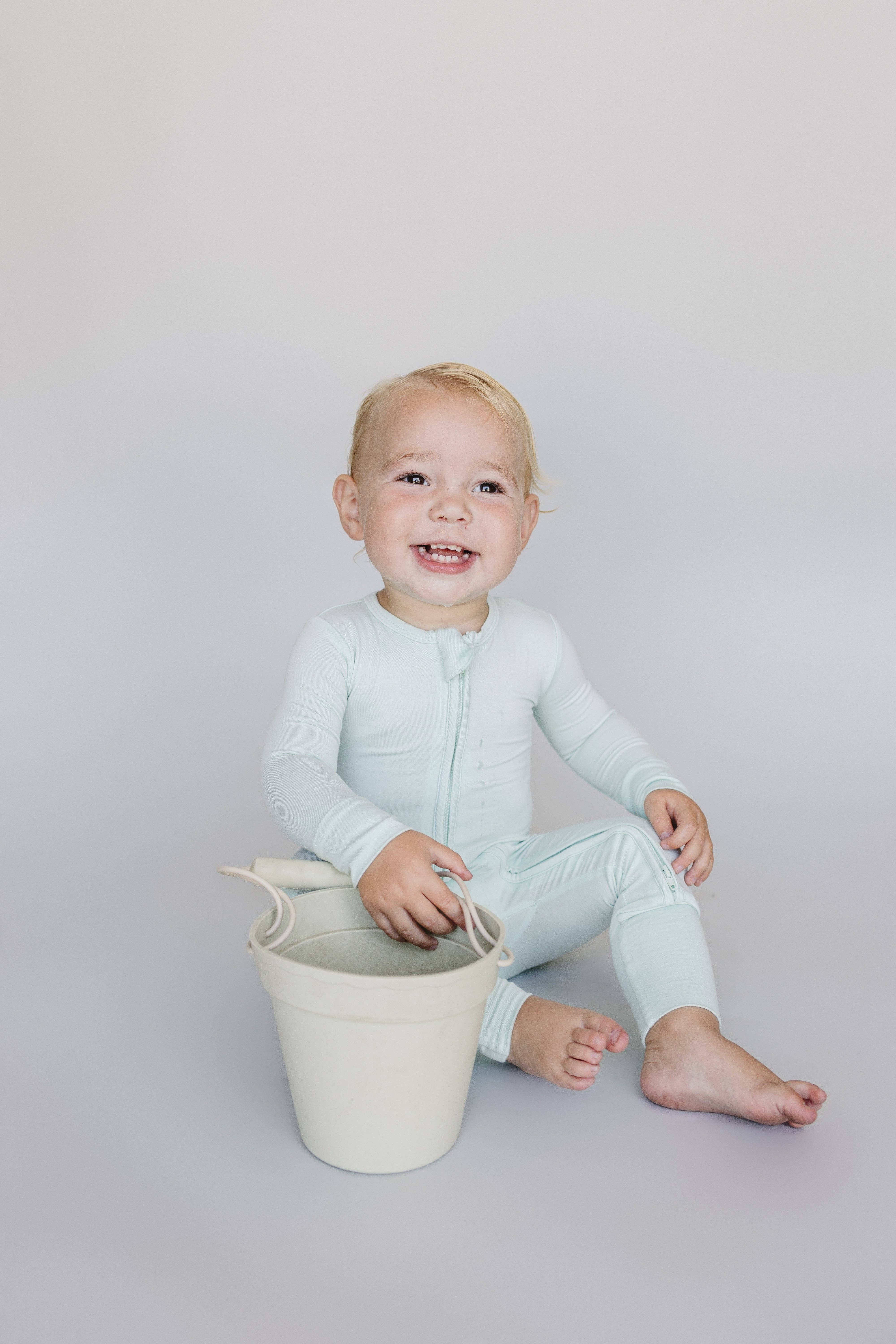 Tiny Tuckets - Wholesale Sleepsuit - Baby - Convertible Zip Footie12