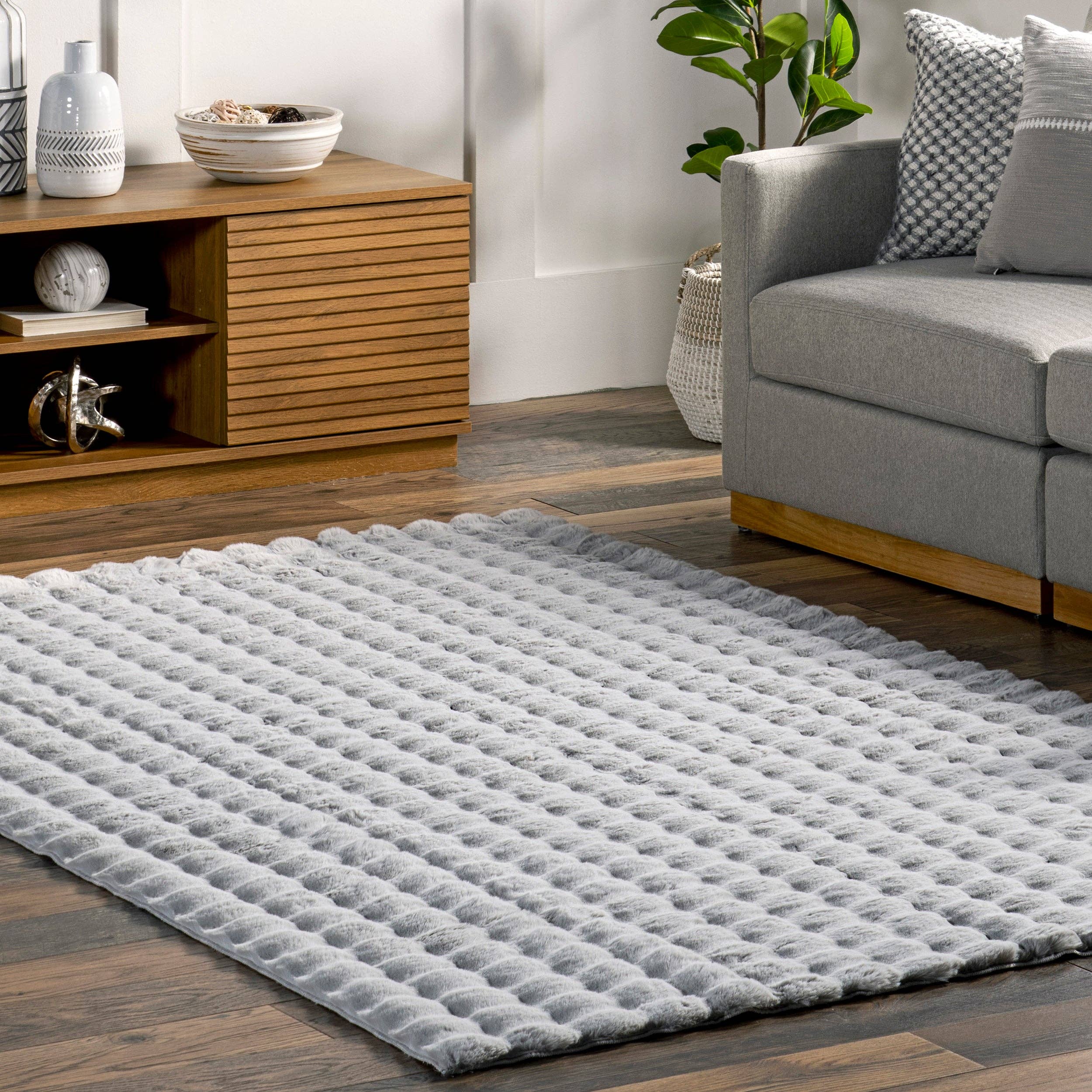 nuLOOM - Wholesale Area Rug - Jeni Solid Faux Rabbit Machine Washable Area Rug36