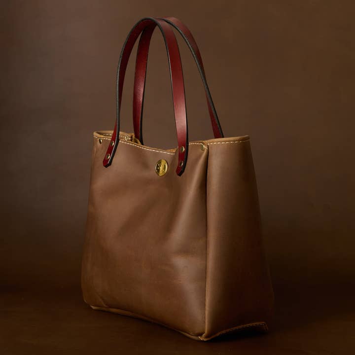 SouthLife Leather Goods - Wholesale Top Handle Bag - Women's - The Small Bucket Bag1