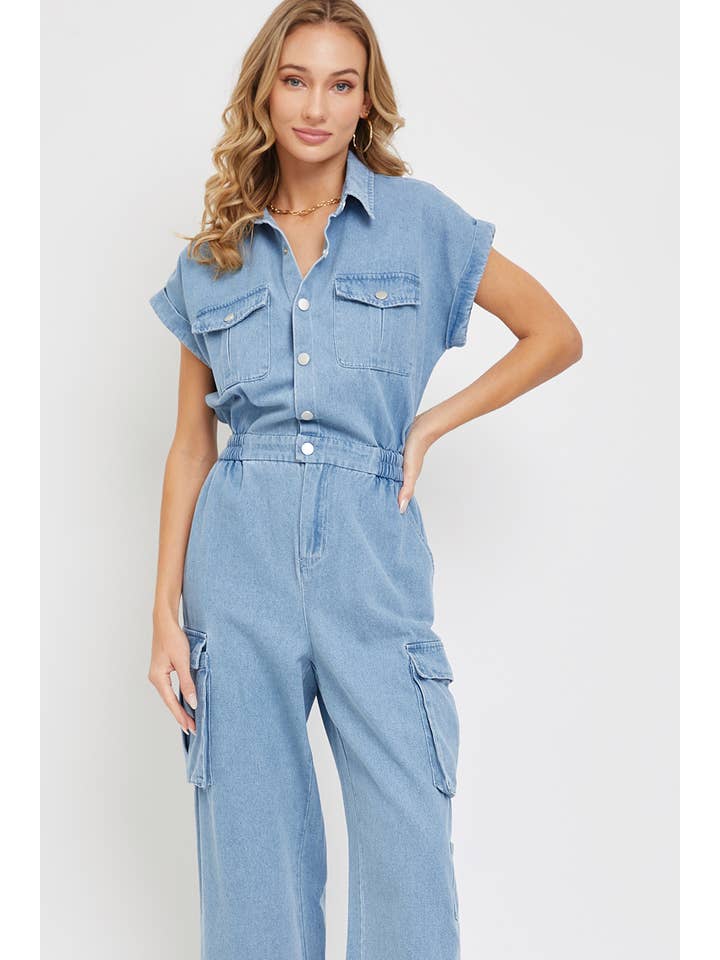 DENIM BLÅ DENIM CARGO JUMPSUIT I ÉT STYKKE for engroshandel på Faire10