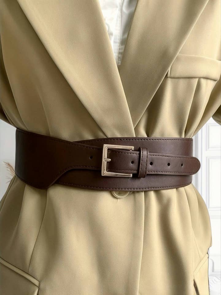 Cinto largo de couro sintético CT09 por atacado de BYREN | ÉLINE L'ATELIER