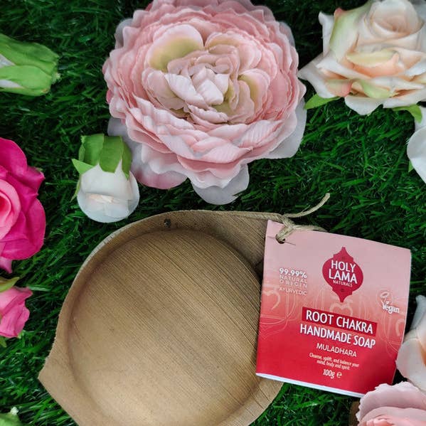 Vegan Soap in Palm Leaf, Root Chakra 100 g for wholesale by Con Le Stelle