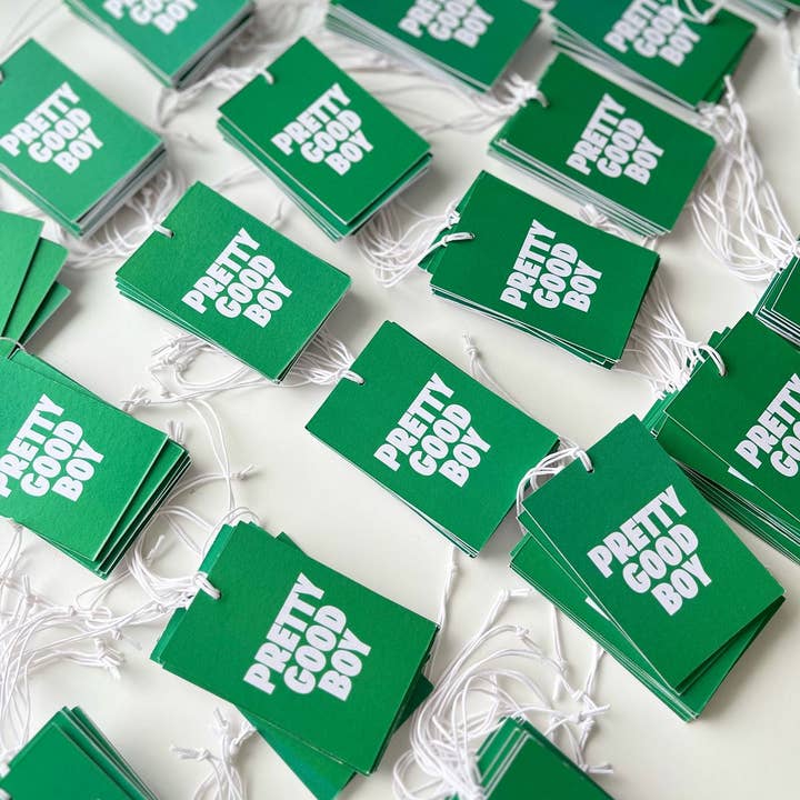 200 étiquettes volantes - Imprimées pour la vente par The Paws