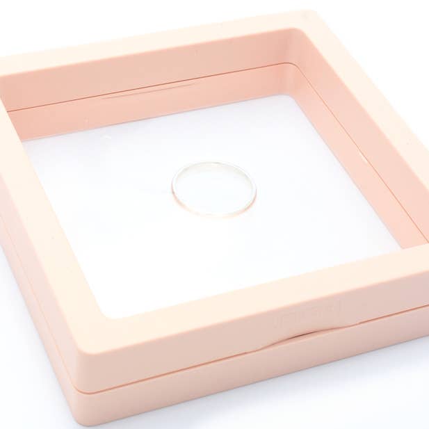 Inca UK – wholesale Gift box – Pale Pink plastic PE film box with card sleeve. 9x9x2.1cm5
