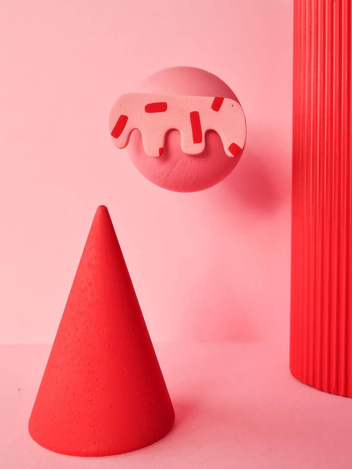 Wavy Textured Handmade Polymer Clay Brooch for wholesale by Mono