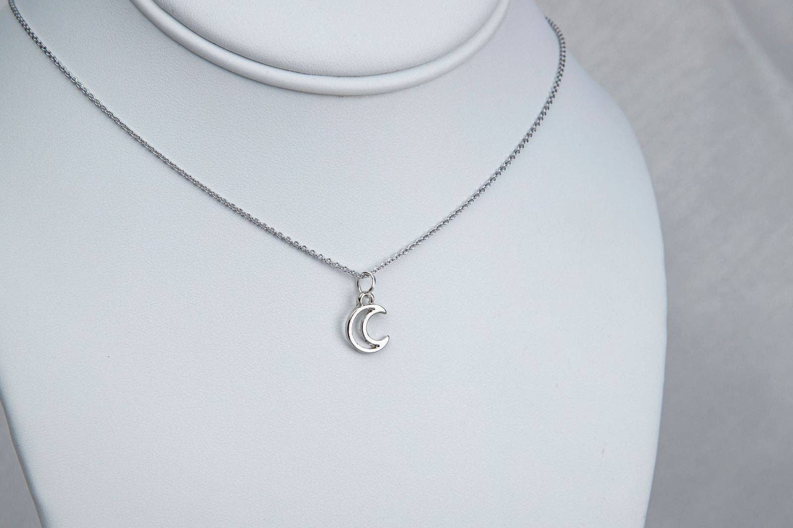 Mumu Beads - Wholesale Pendant/Charm Necklace - Classic Crescent Moon Necklace0