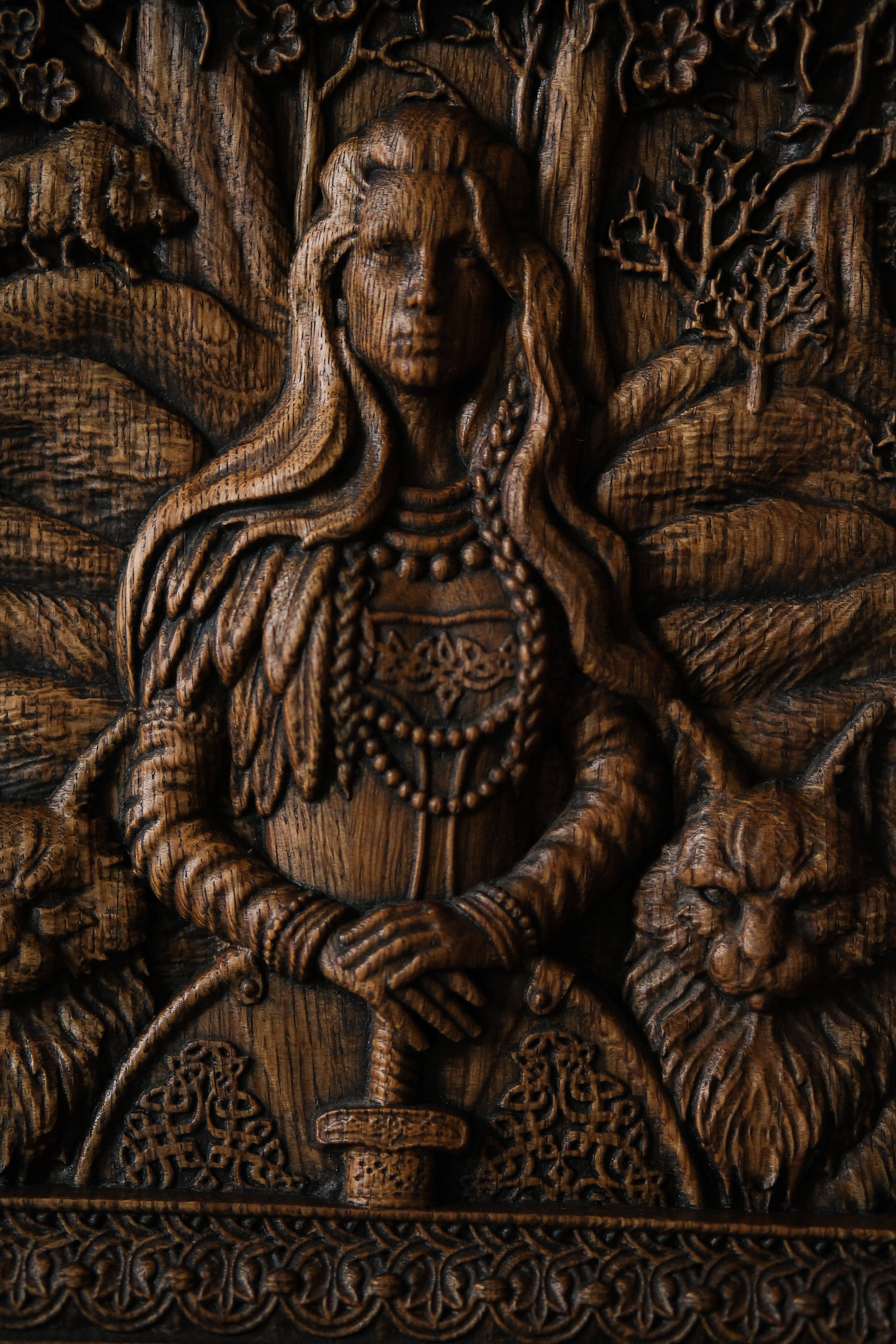 KozakWorkshop - Vente Décoration murale - Tableau mural en bois sculpté déesse scandinave Freyja3