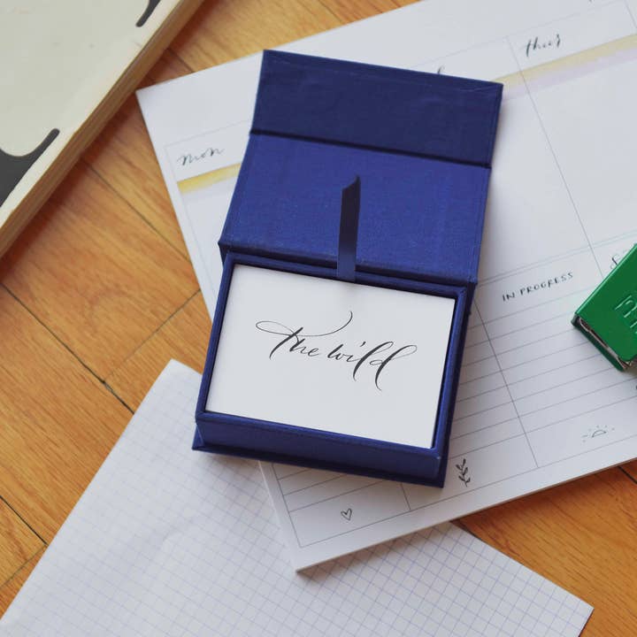 Paperfinger - Wholesale Decorative Tabletop Object - Daily Invitation6