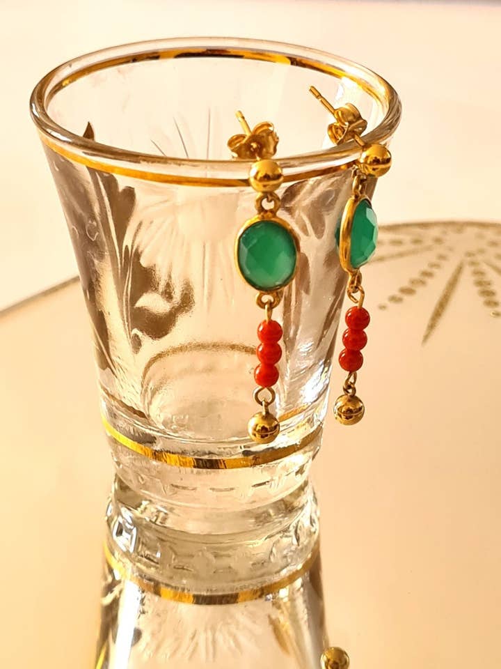 CHANCE øreringe - rød koral og grøn Onyx for engroshandel hos O Mì