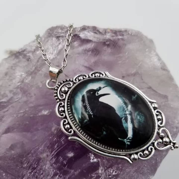 magnolia jewelry - Wholesale Pendant/Charm Necklace - Raven Ornate Halloween Pendant Necklace2