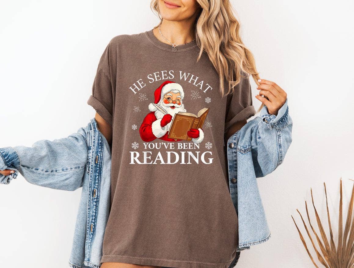 Glaime – wholesale T-shirt (graphic) – women's – Comfort Colors Funny Bookish Christmas T-Shirt, Sweatshirt2