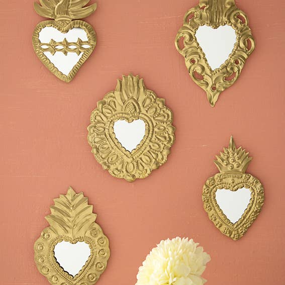 P.I.Project America - Vente Pompons décoratifs/décorations murales - Golden sacred heart Mexican Milagro Tin Ornament