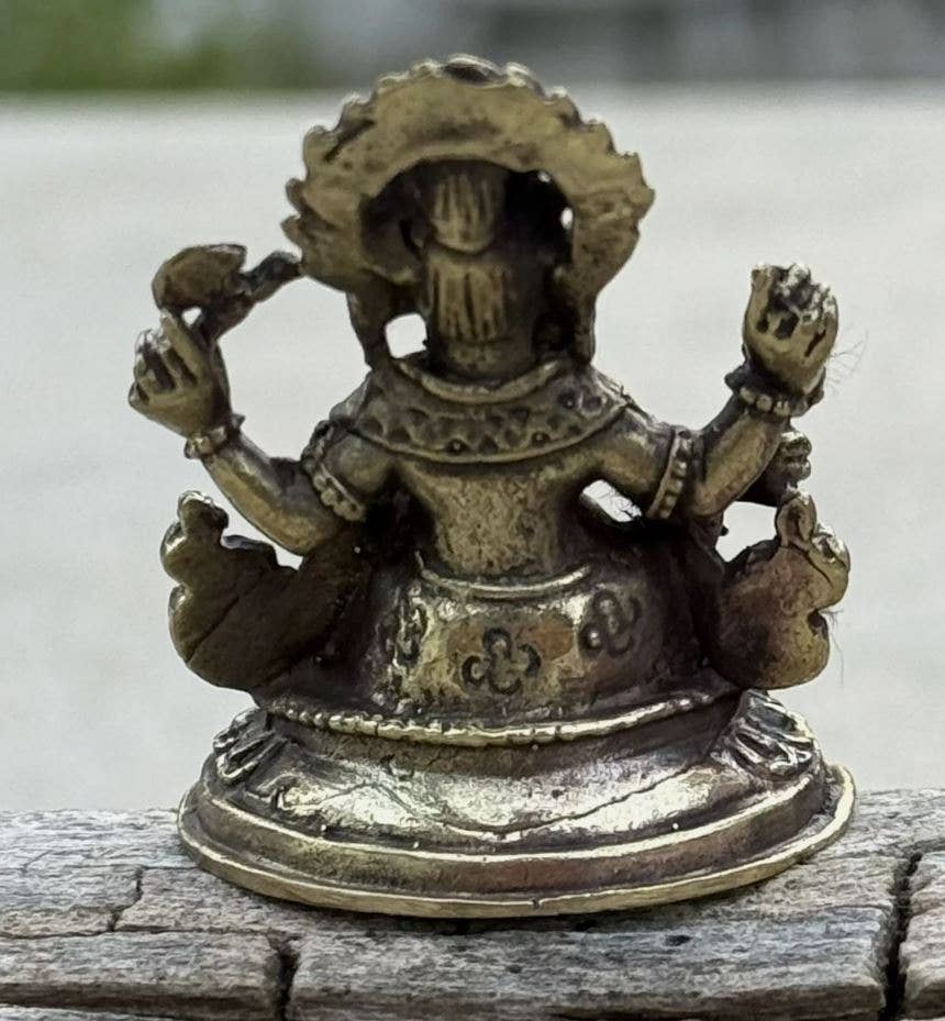 Lungta Imports - Wholesale Beeldje/beeldhouwwerk - Klein koperen Ganesha beeldje voor wijsheid en rijkdom uit Nepal4