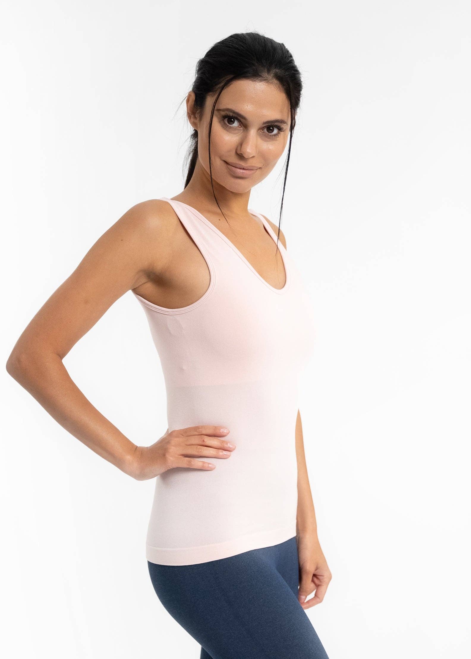 ELIETIAN - Wholesale Tank Top - Women's - Built-In-Bra Tank48