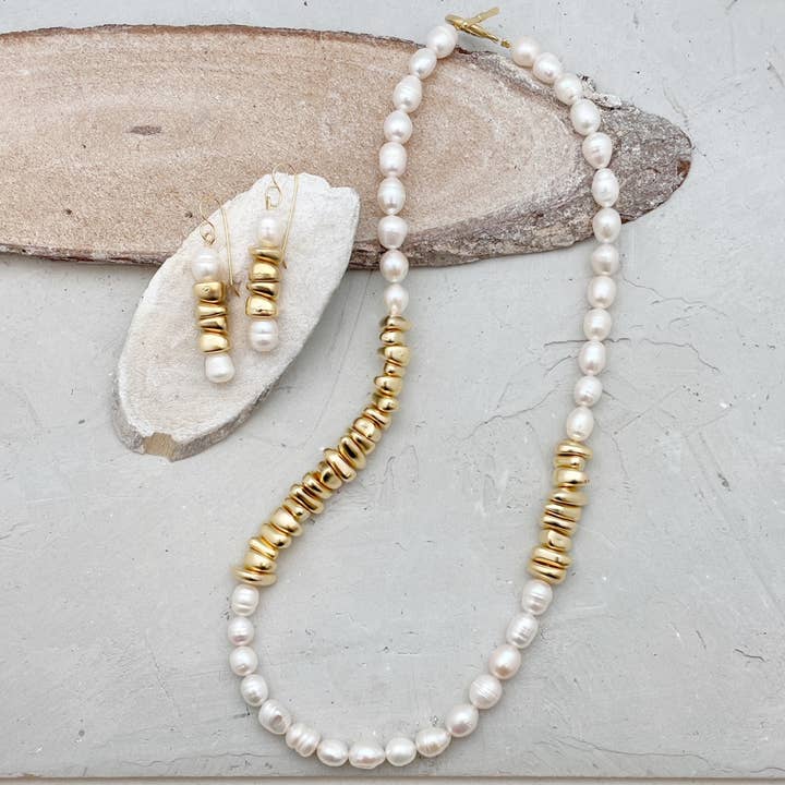 CASSIOPEIA SET-Short pearls necklace and earring for wholesale by Niv Jewelry